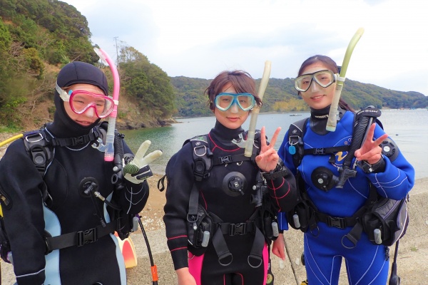 女性に人気のマリンスポーツ スキューバダイビング 三重県でスキューバ ダイビングするならスクール サンマーレ